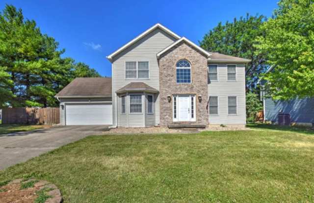 4 Bedroom, 3,5 Bath home in Maroa Forsyth School District! photos photos