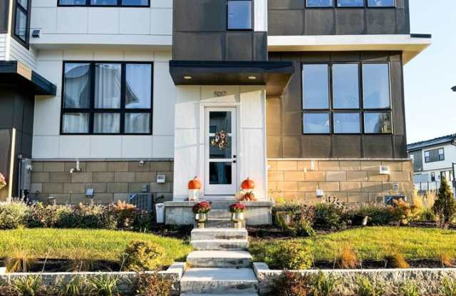 5017 161st Street West Gallery 2