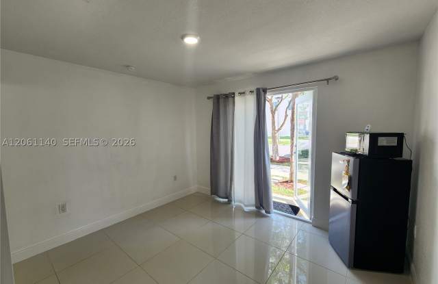 14382 SW 258th Ln Gallery 2