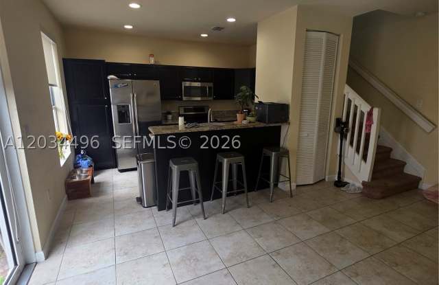 9424 SW 171st Pl Gallery 3