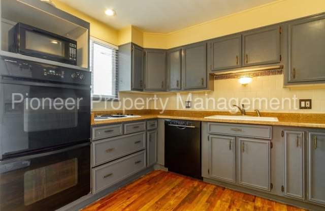 8271 West Louisiana Place Gallery 3