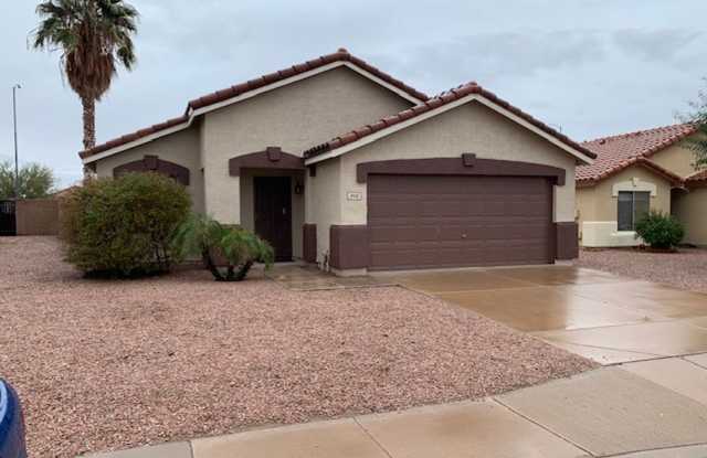 3 Bedroom in East Mesa photos photos