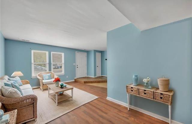 717 Wolftrap Lane photos photos