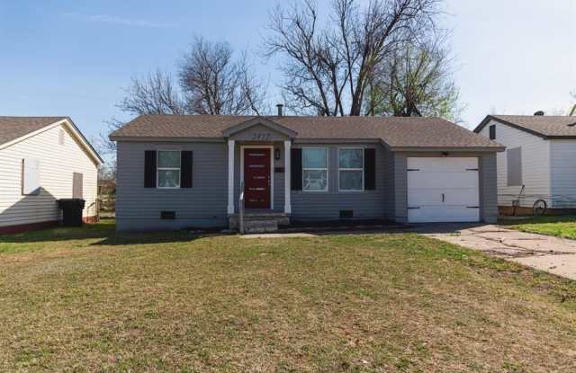 2412 SE 47th Street photos photos