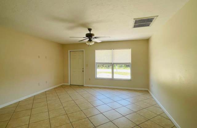PORT CHARLOTTE ANNUAL RENTAL Gallery 4