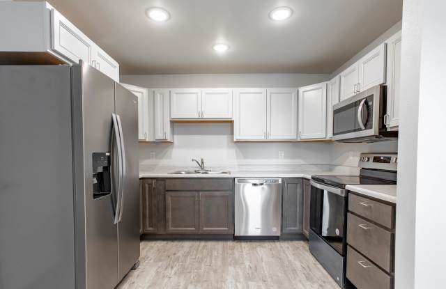 1050 Valley Dr photos photos