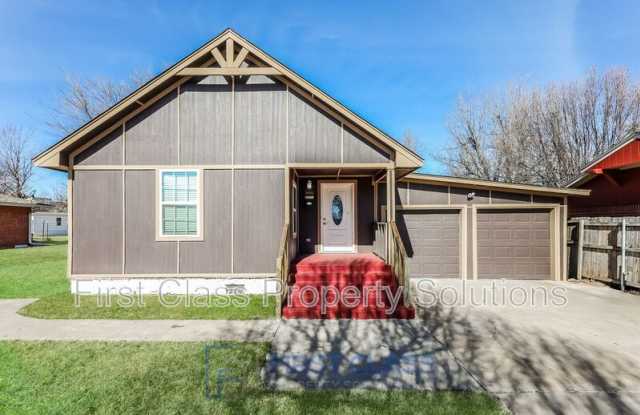 3605 NW 52nd photos photos