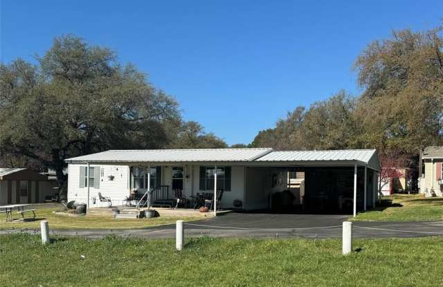 109 Woods Dr photos photos