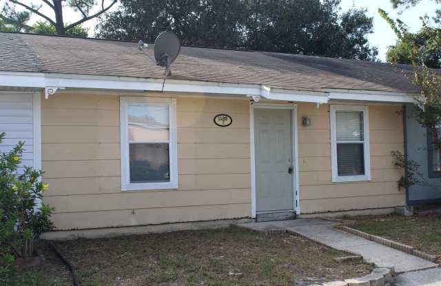 2 bedroom 2 bath - 1620 Espanola Avenue, Holly Hill, FL 32117