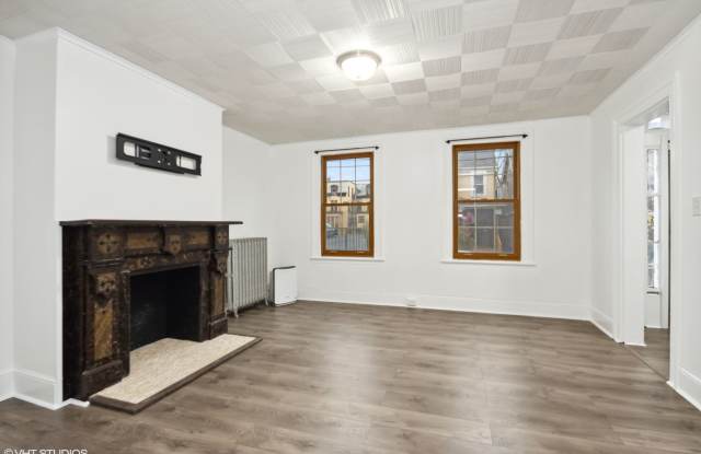 Stylishly Renovated 3 Bedroom 2 bathroom House photos photos