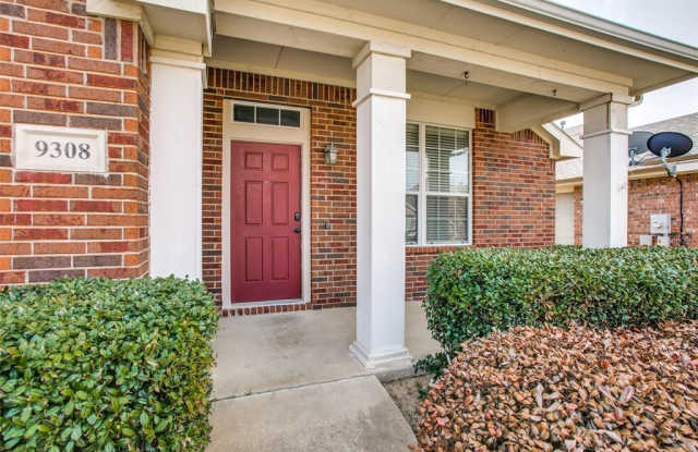 9308 Comanche Ridge Drive Gallery 3