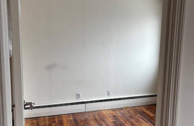 33-70 Prince Street photos photos