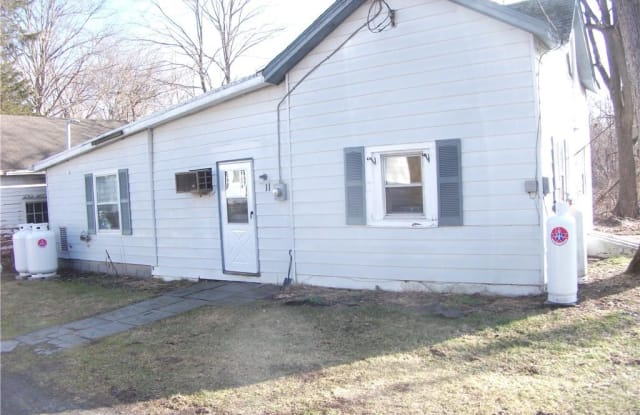 11 Reynolds Way - 11 Reynolds Way, Dutchess County, NY 12590