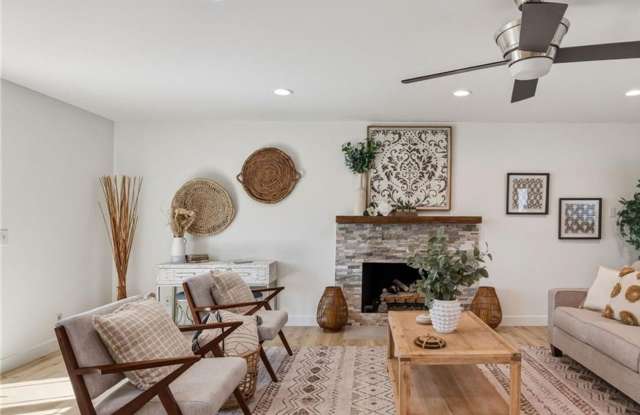 Modern Comfort Meets Coastal Living Gallery 4