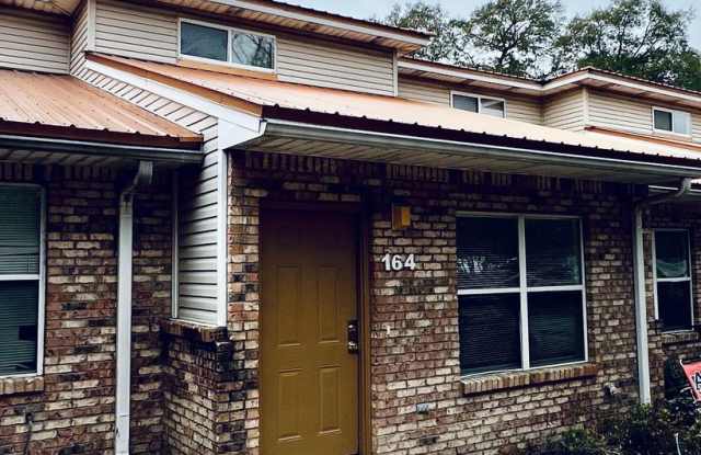 164 Alder Avenue - 164 Alder Avenue Southeast, Fort Walton Beach, FL 32548