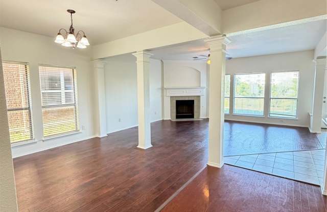 9004 Brook Hill Lane Gallery 4