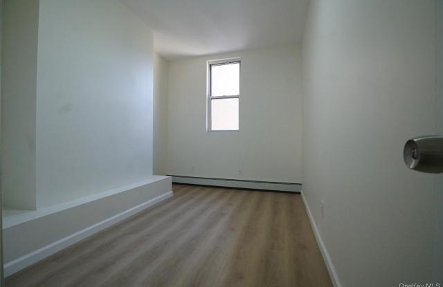 14-46 College Point Boulevard Gallery 3