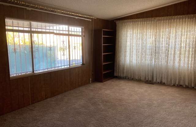 663 Mariposa Dr Gallery 2