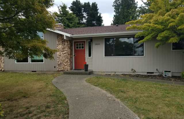 Short Term! 3 Bedroom East Bremerton Home! photos photos Short Term! 3 Bedroom East Bremerton Home! photos photos