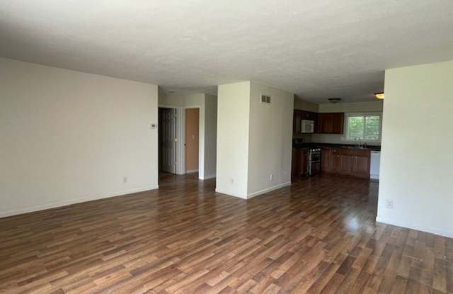 2610 Blarney Stone Dr photos photos