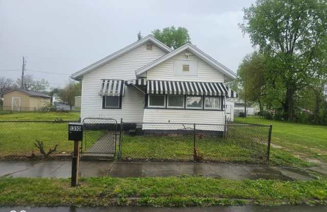 1310 E 5th Street photos photos