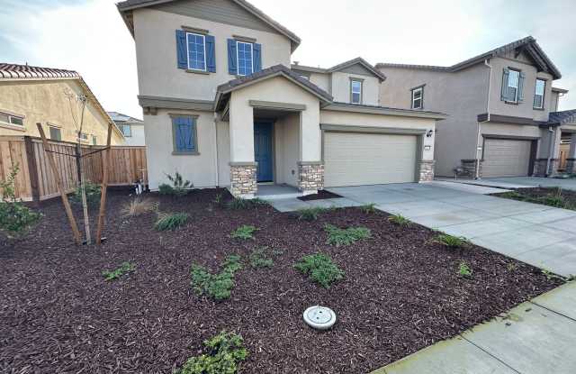 New Build! 4 Bed 3 Bath Home with Solar Included! photos photos