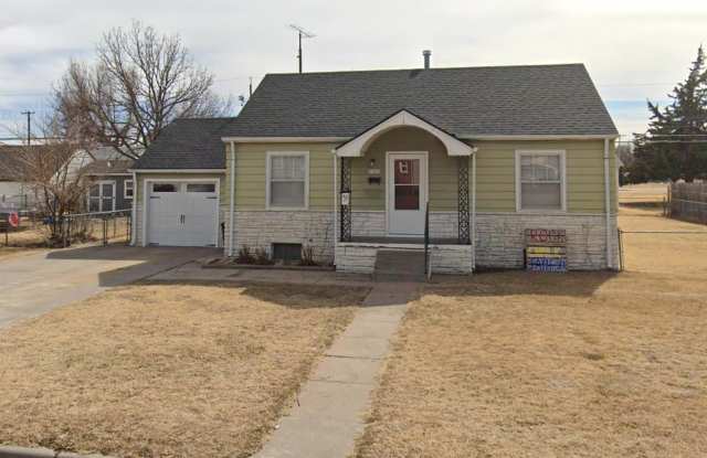 2 Bedroom, 1 Bathroom House with Attached Single Garage Gallery 1