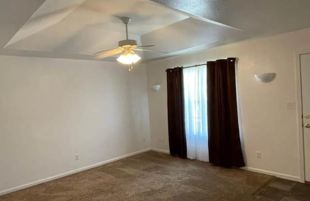 406 Blake Anthony Drive - B Gallery 2