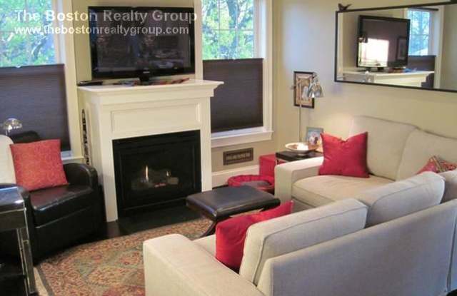 9 liberty Pl. Gallery 3