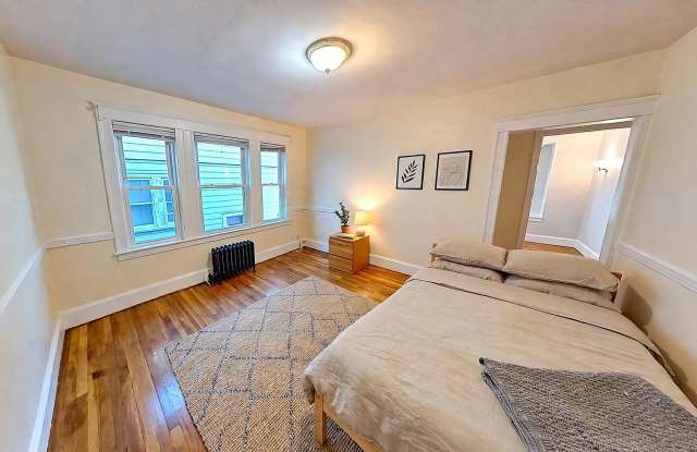 Perfect Choice for NEU Students!  Wallet-Friendly, No Fee, Spacious Apt in Superb Location Gallery 1