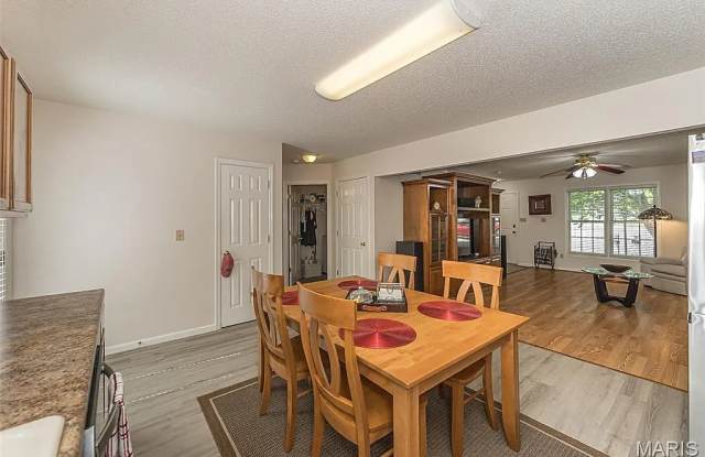 1079 Goss Ct Gallery 4