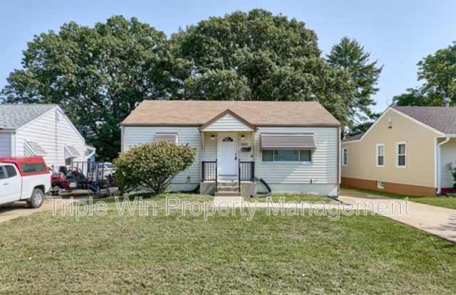 9823 Meadow View Dr. photos photos