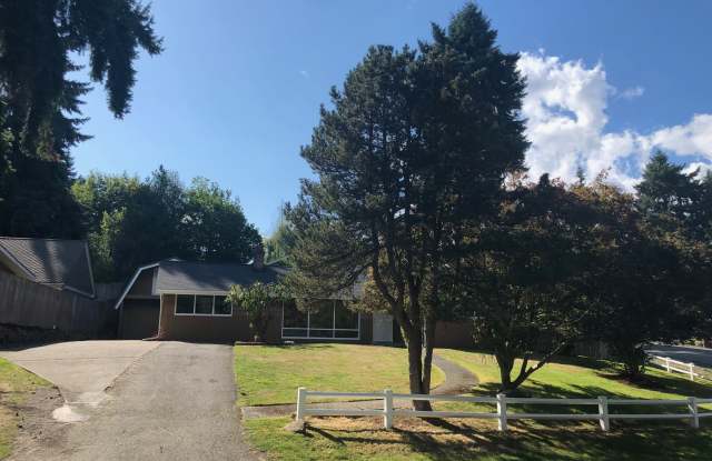 2821 107th Ave Ne - 2821 107th Avenue Northeast, Bellevue, WA 98004