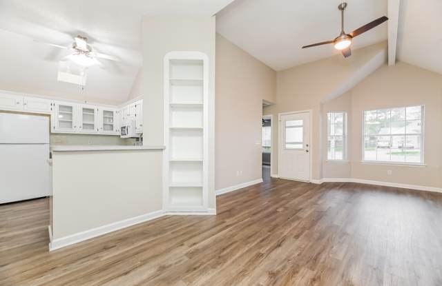 102 Fern Court Gallery 4