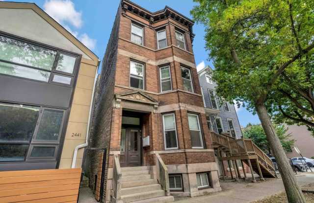 2439 N Seminary Avenue Gallery 1