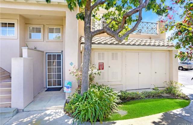245 Shorebreaker Drive Gallery 2