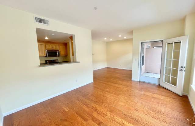 2BD/2BA Spacious Crocker Amazon Condo, Gated Community, Parking! Laundry! PROGRESSIVE photos photos 2BD/2BA Spacious Crocker Amazon Condo, Gated Community, Parking! Laundry! PROGRESSIVE photos photos