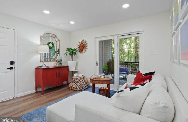 3303 WYNDHAM Circle Gallery 2