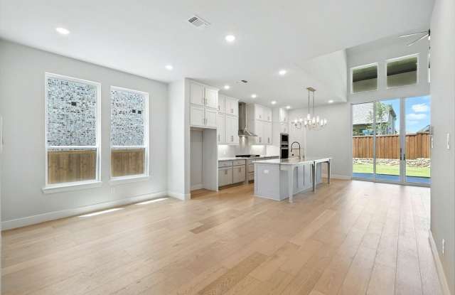 2660 Starwood Drive Gallery 3