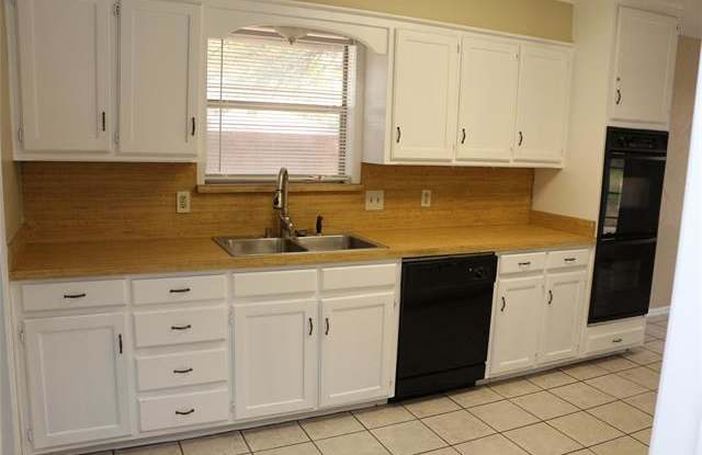 5924 Pleasant Hill Drive Gallery 3