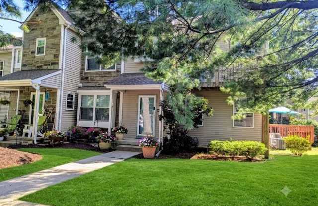 1402 TRISTRAM CIRCLE photos photos