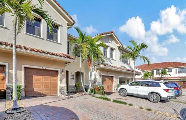 5887 NW 56th Place Gallery 3