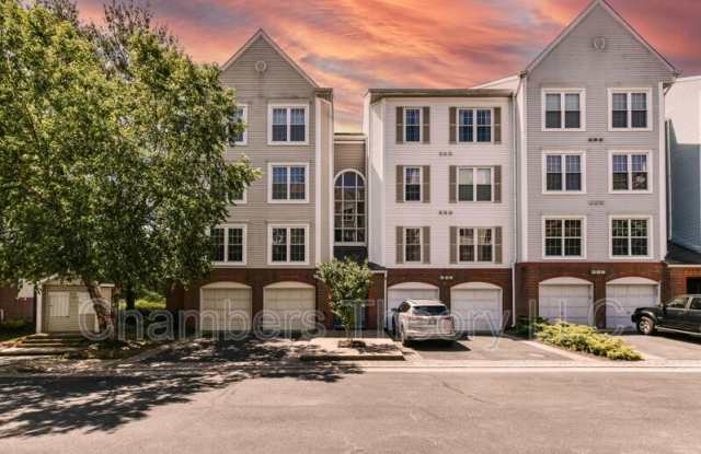 253 S Pickett St. - 253 South Pickett Street, Alexandria, VA 22304
