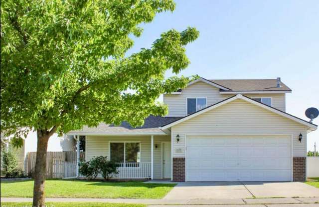 Single family Home for rent near Ramsey Elementary - 1426 West Coral Drive, Coeur d'Alene, ID 83815