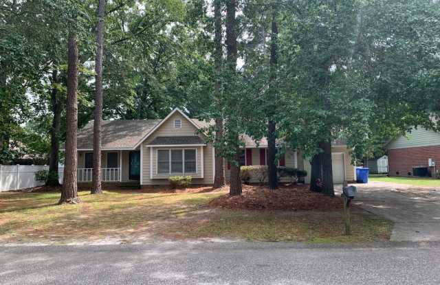 For Rent - Quiet neighborhood but close to everything!! photos photos
