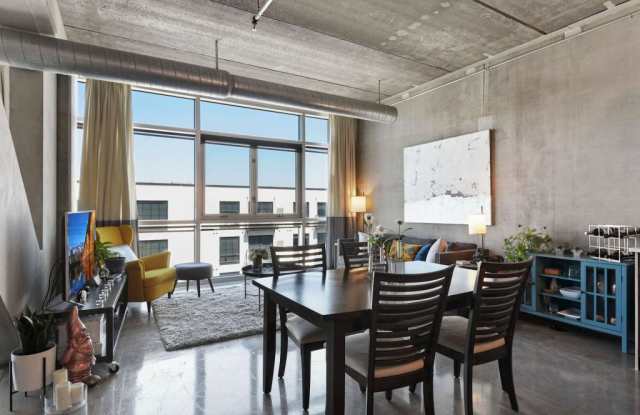 345 6th Avenue N Gallery 4