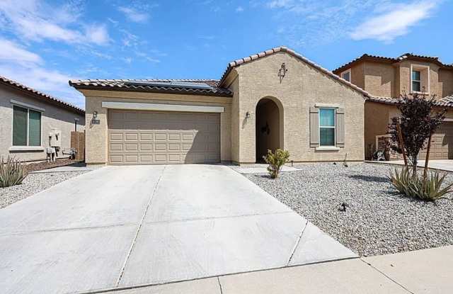 Stunning 4BR Peoria Home with Solar, Pickleball Court, Pool Access & Great Schools Gallery 1