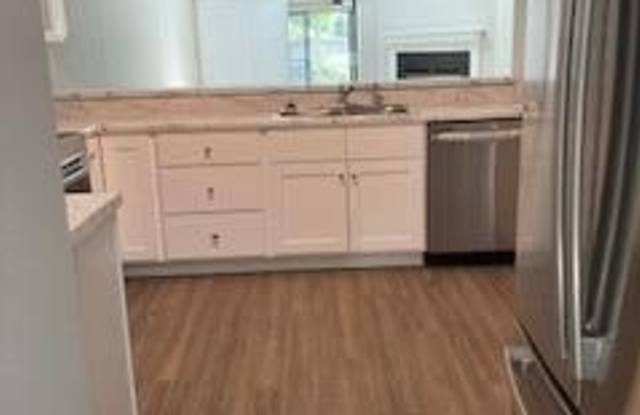 6035 Inland Greens Drive Gallery 3