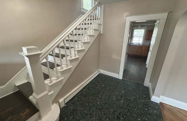 Available August 1st, 4 bedroom, 2 bathroom, Off Street Parking Included! Gallery 3