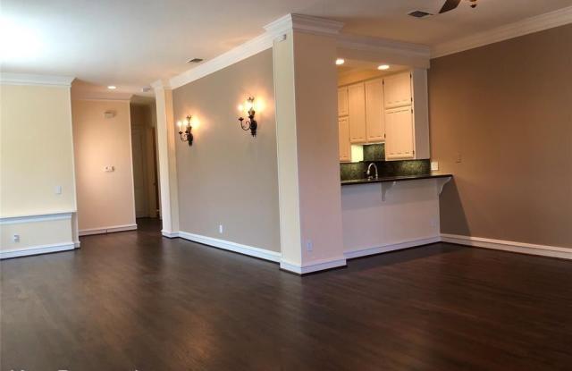 6638 Rue Chateau Street North Gallery 3